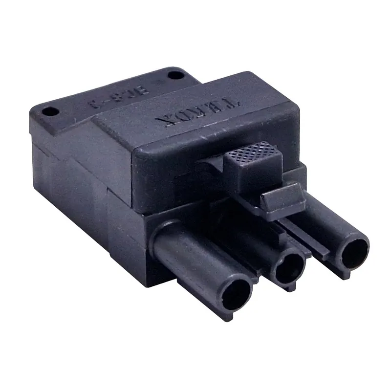 Zástrčka BCS-3/M2-N s šr. krytem, zámkem Trendový